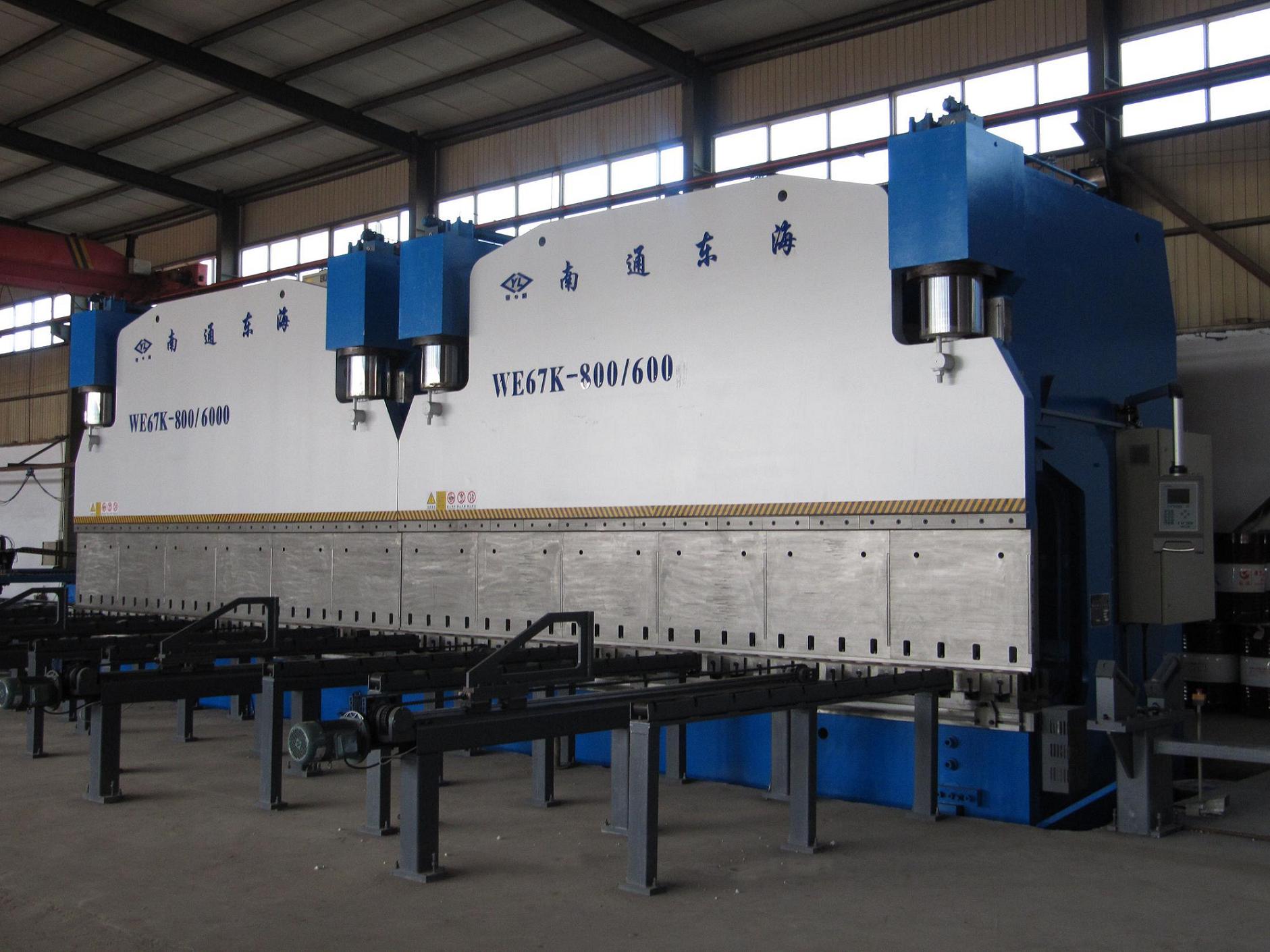 2xWE67K-800T6000 CNC pole bending machine